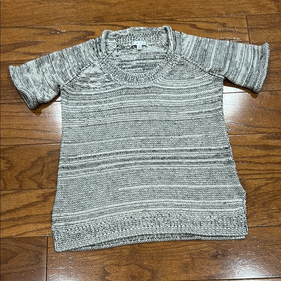 Cabi black and white marled short sleeve knit Sweater - Picture 2 of 7